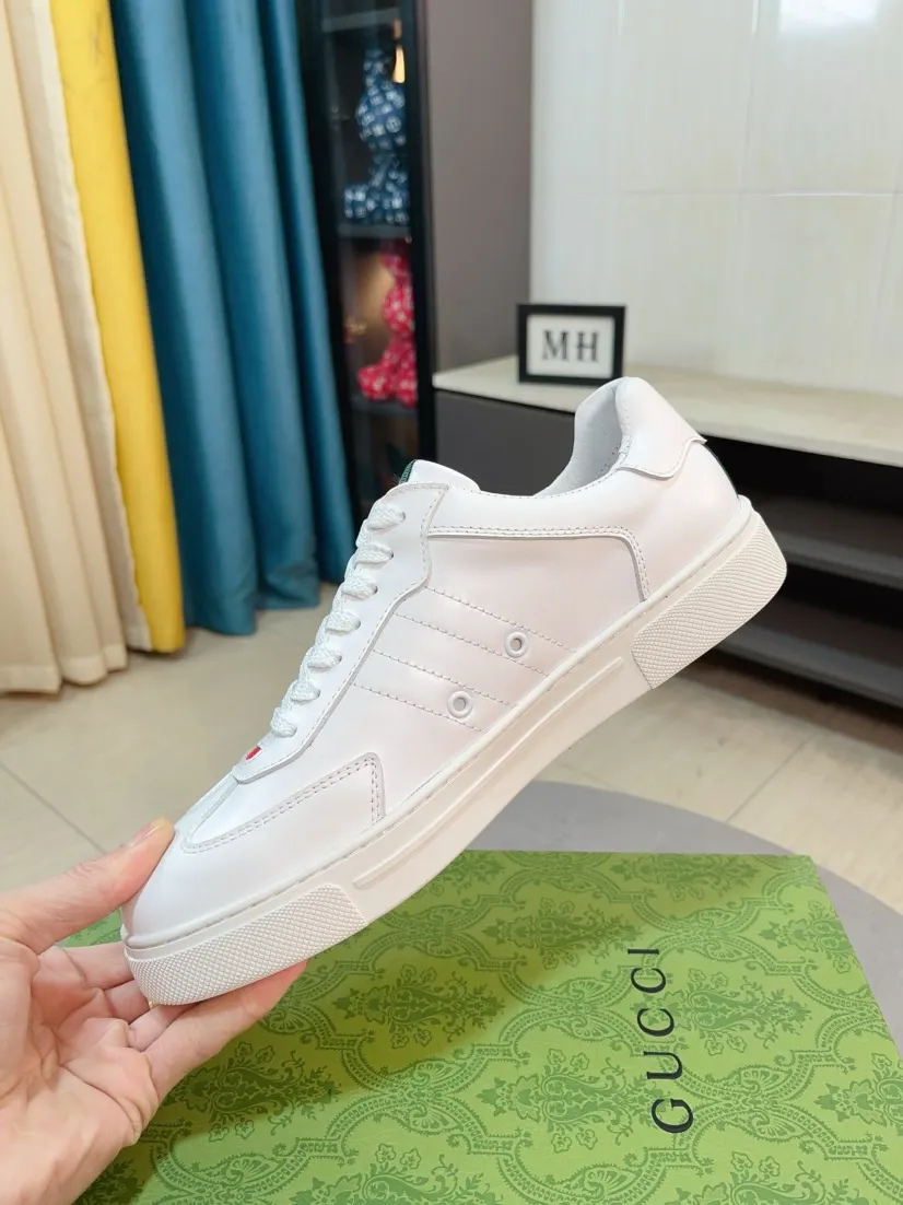 Factory price 440🌹🌹GUCCI [Gucci] New high-end brand of men's shoes, the latest fashionable casual men's shoes, trendy and versatile style, relaxed and sporty style, uppers imported from Italy, first-layer cowhide, genuine leather lining and ultra-fine workmanship. Original personalized fashionable rubber wear-resistant outsole, light and comfortable on the foot, size 38-44